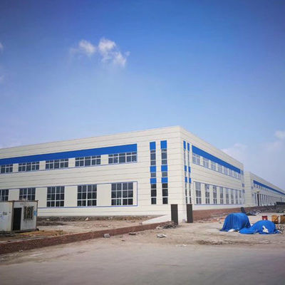 Производственная мастерская PEB Steel Buildings, предоставляющая решения по окраске для защиты от ржавчины и воздействия на окружающую среду