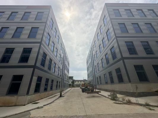 Оцинкованная стальная конструкция для кровельных сэндвич-панелей Q235B Q345B Q355B