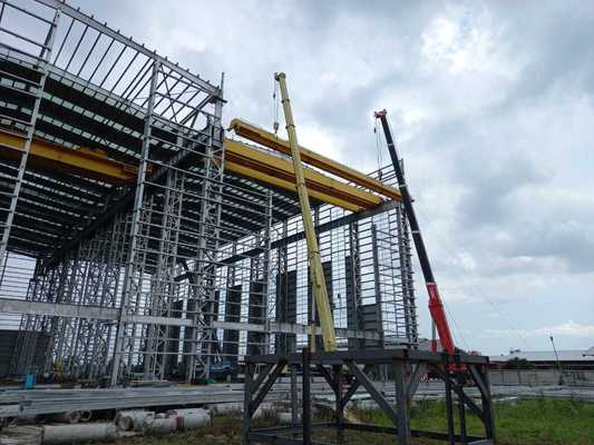 Сейсмическая 9-точечная стальная конструкция мастерская с легкой сталью Q355 основной рамы и короткий период строительства