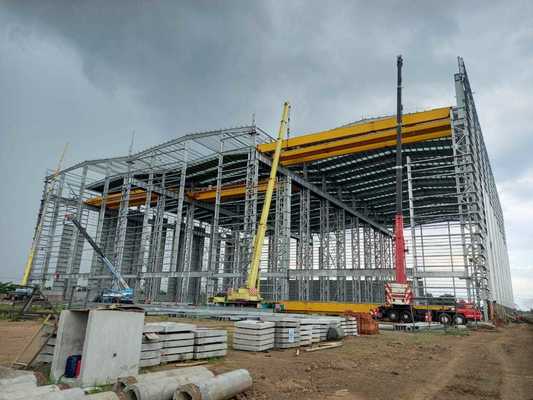 Болтовое соединение Стальной склад с настраиваемыми цветами и алюминиевыми/ПВХ окнами